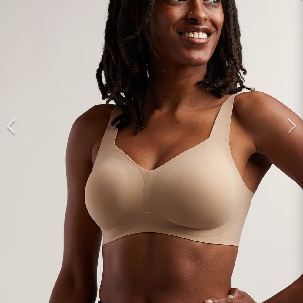 Evelyn & Bobbie Beyond Bra Size L and M New